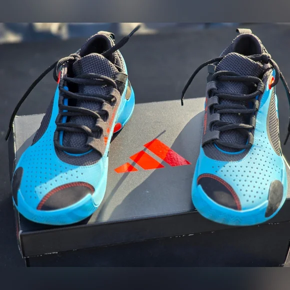 Blue and Black Adidas Don Issue 5 with Red Accents In Size 6.5 Y/Men (Like New) - Picture 3 of 16